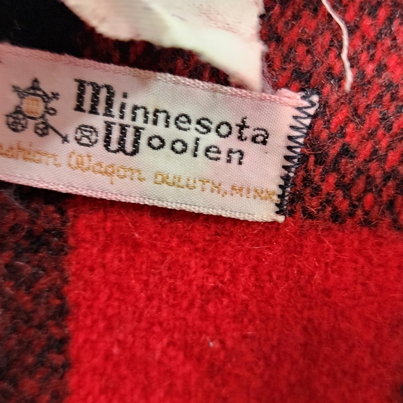 Vintage Minnesota Woolen Flannel JacK Shirt Womens M Red Black Buffalo Check - Picture 5 of 5